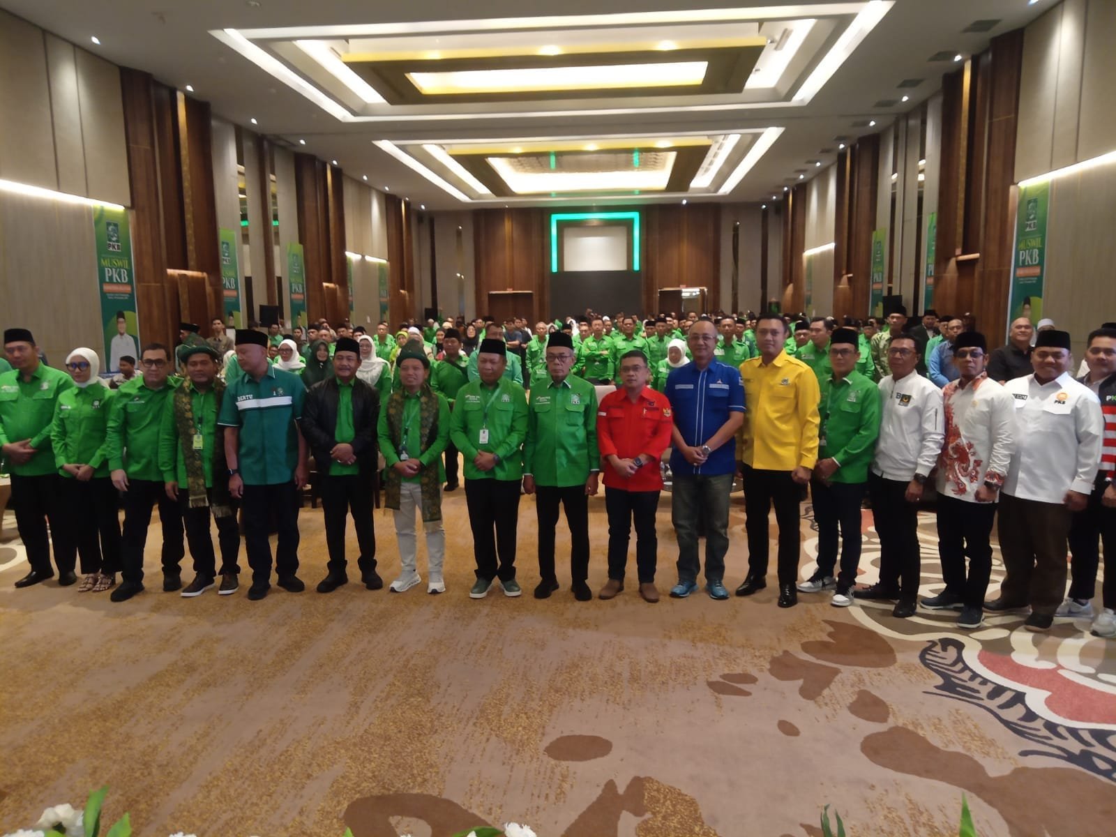 WhatsApp Image 2025 12 19 at 18.17.15