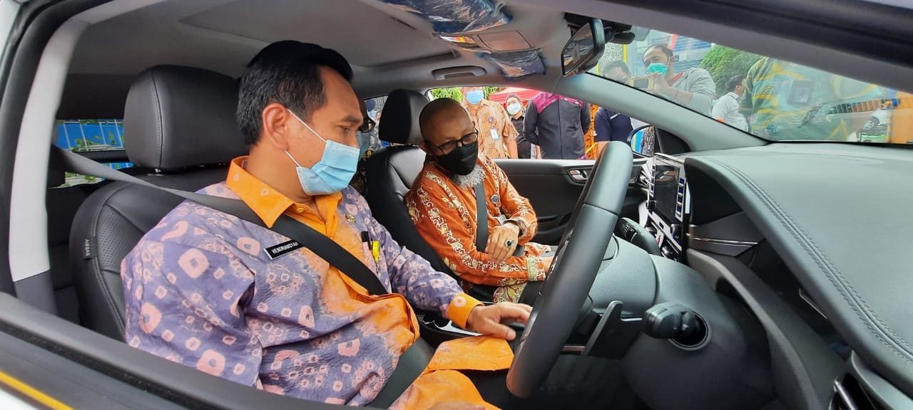 0ffe10c4 82a4 4c5f 87bf b00c11570f64