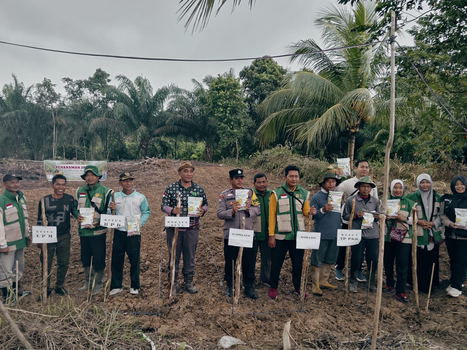 WhatsApp Image 2025-12-12 at 11.55.06 WhatsApp Image 2025 12 12 at 11.55.06